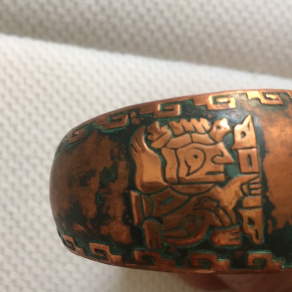 Vintage Solid Copper Inca Cuff Bracelet - Mayan Aztec Inspired - Picture 4 of 10